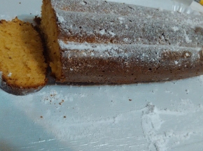 torta semplice a forma di plumcake al rum